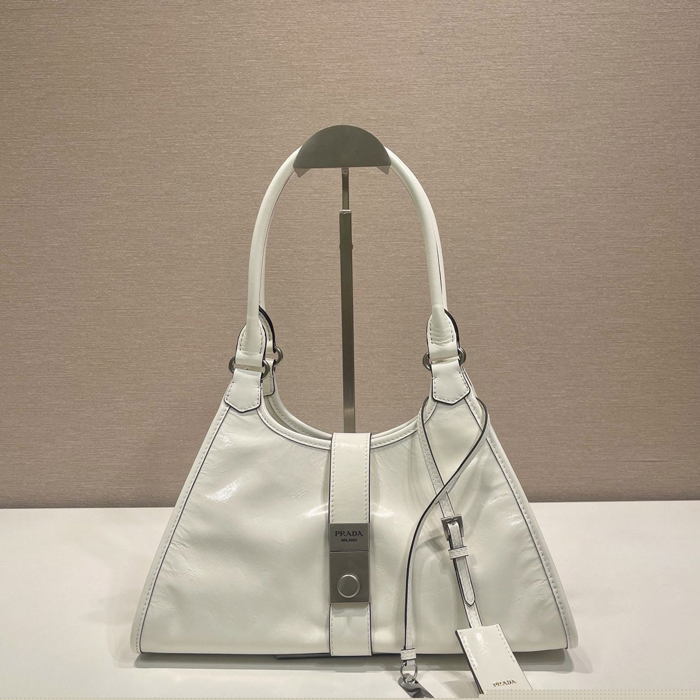 Pra*a top handle bags